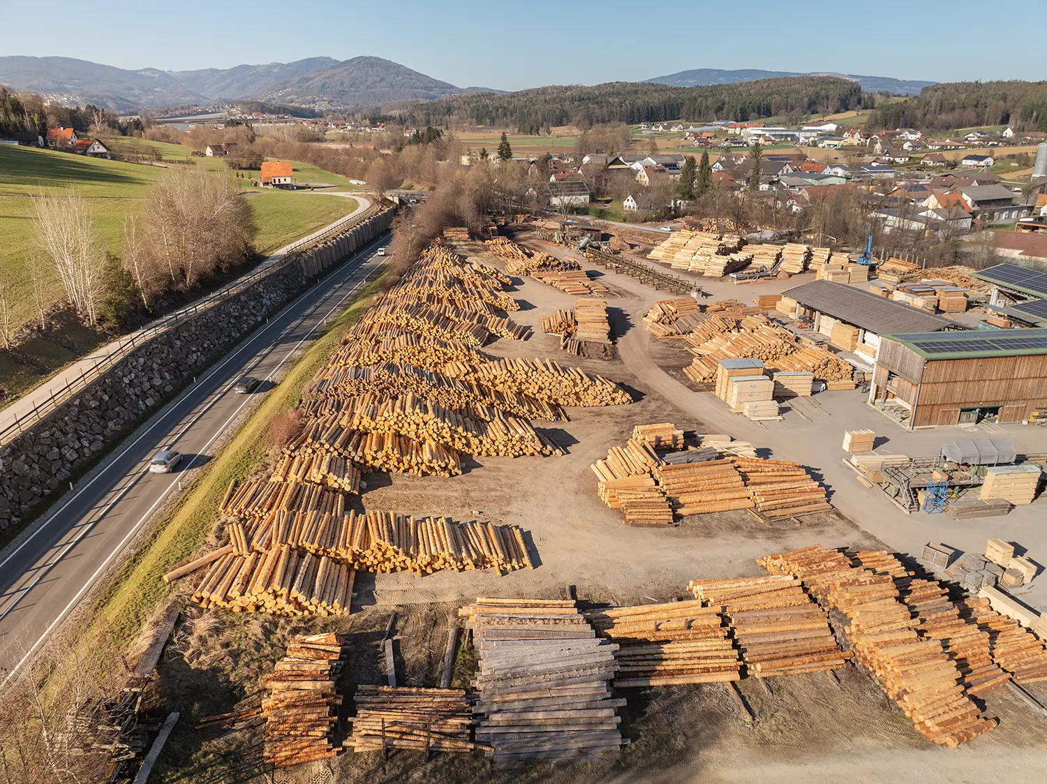 Drohnenaufnahme der Firma Teuschler Holz